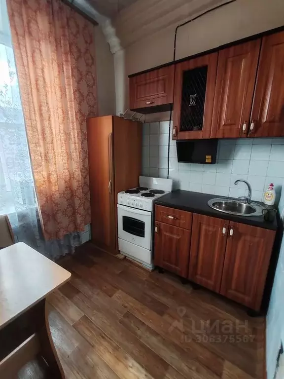 3-к кв. Кемеровская область, Прокопьевск ул. Черных, 17 (65.0 м) - Фото 2