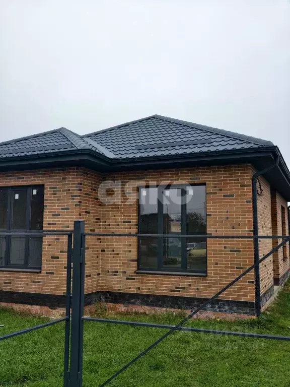 Дом в Краснодарский край, Кореновский район, Платнировское с/пос, ... - Фото 1