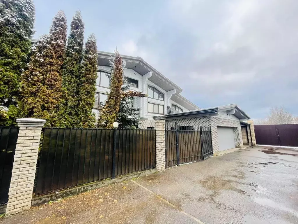 Дом в Московская область, Красногорск городской округ, с. ... - Фото 1