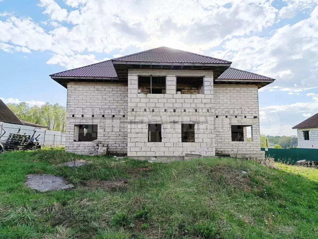 Коттедж 300 м на участке 15 сот. - Фото 0