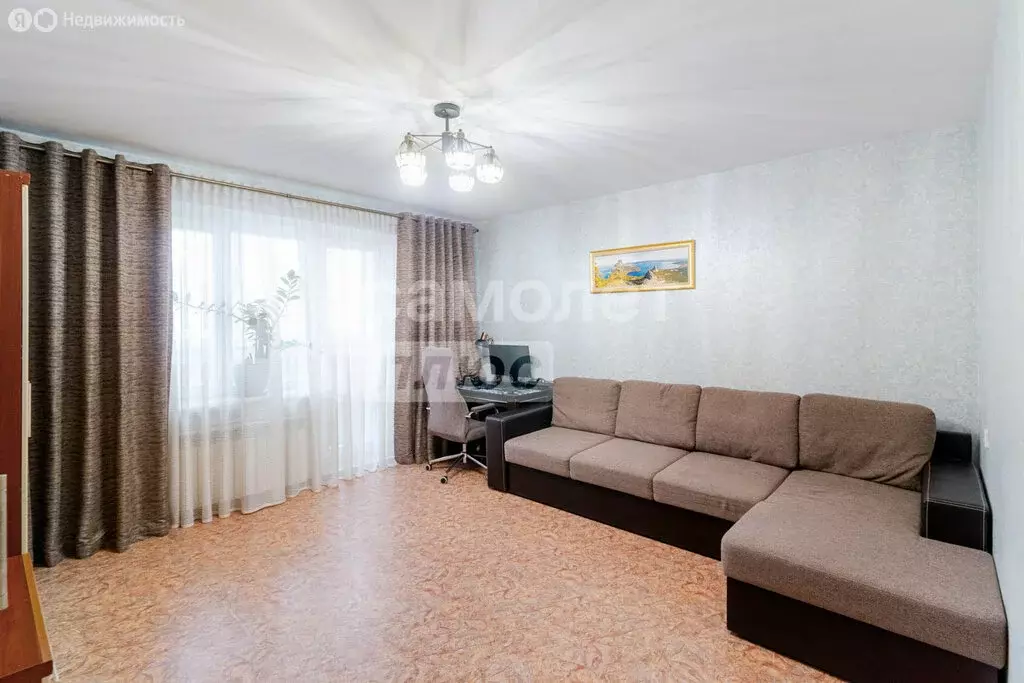 2-комнатная квартира: Омск, Осоавиахимовская улица, 181к1 (56.6 м) - Фото 1