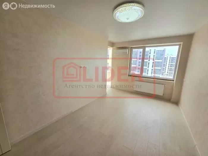 1-комнатная квартира: Севастополь, улица Токарева, 18Дк1 (35 м) - Фото 2