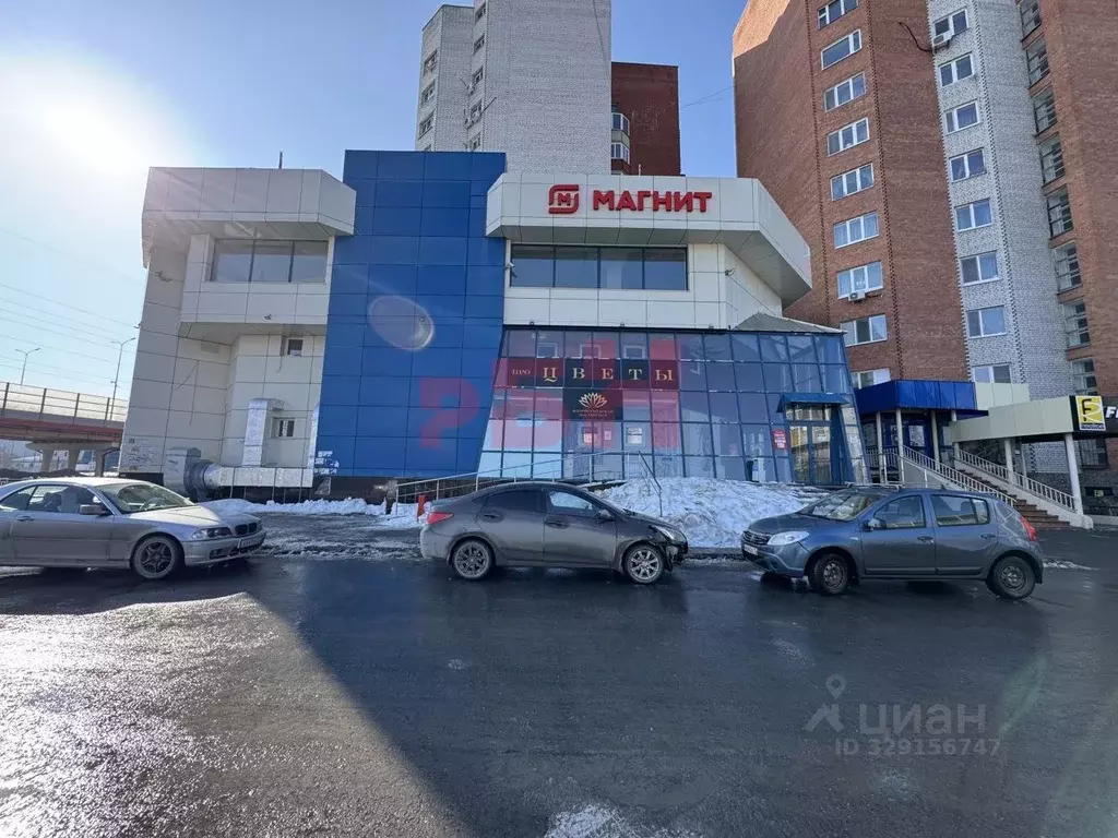 Помещение свободного назначения в Тюменская область, Тюмень ул. ... - Фото 1
