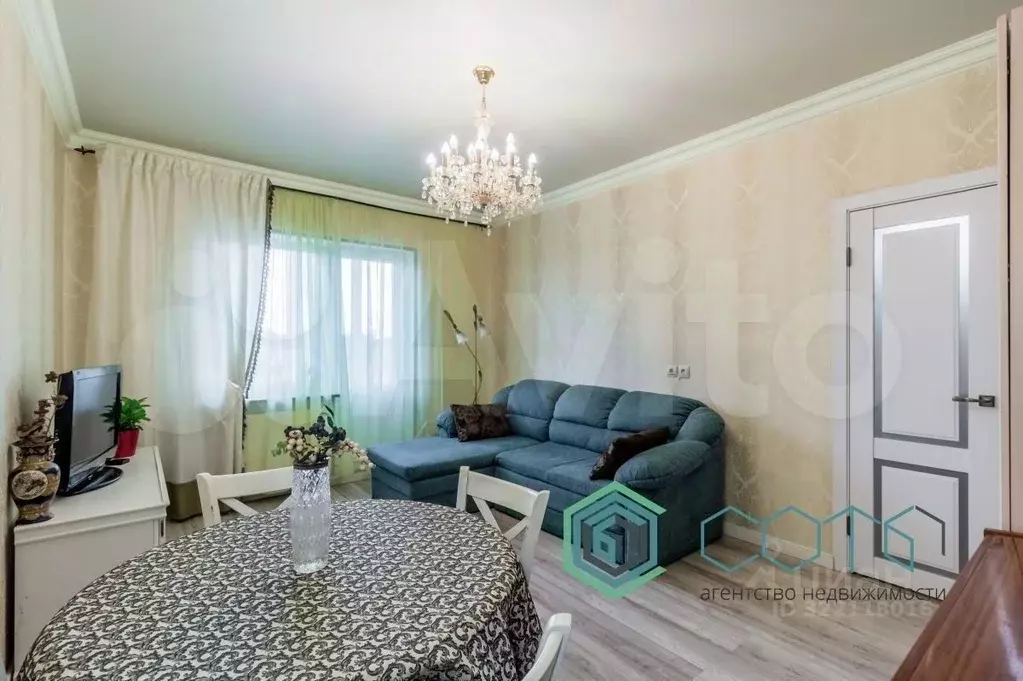 2-к кв. Калининградская область, Калининград ул. Глинки, 1 (42.8 м) - Фото 1