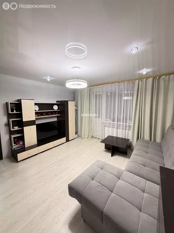 2-комнатная квартира: Нижний Тагил, улица Калинина, 109 (50 м) - Фото 2