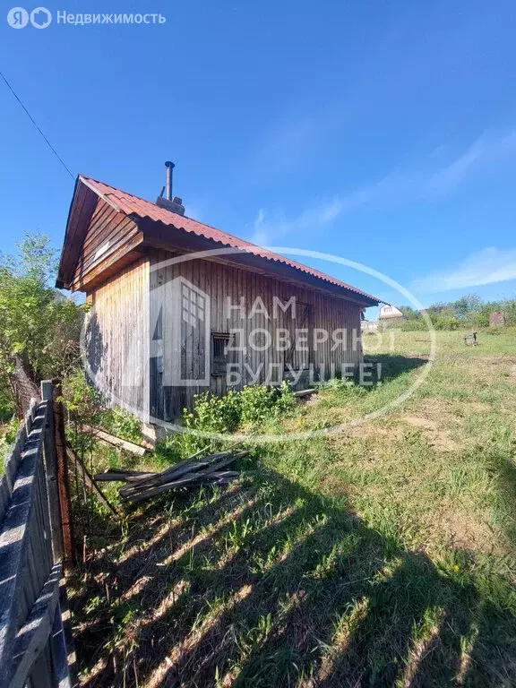 Дом в Пермский край, Лысьвенский муниципальный округ, деревня Дуброво, ... - Фото 1