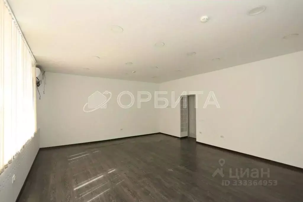 Офис в Тюменская область, Тюмень ул. Республики, 83 (27 м) - Фото 1