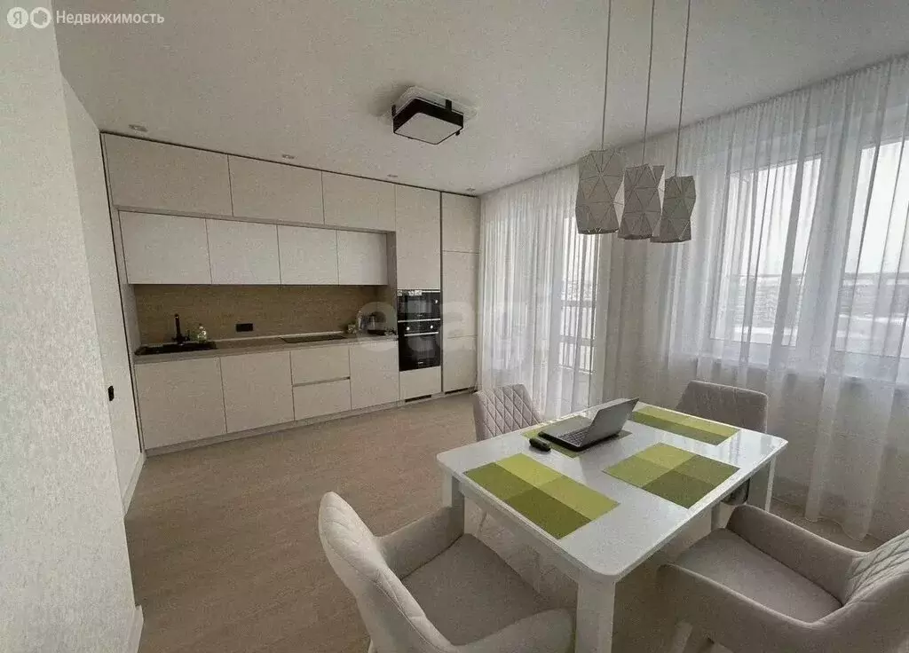 2-комнатная квартира: Казань, улица Азата Аббасова, 5 (66.4 м) - Фото 1