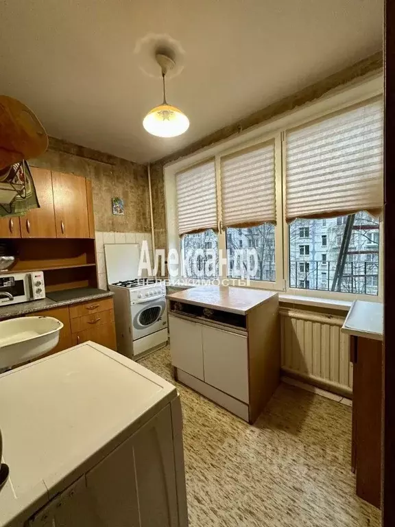 4-к кв. Санкт-Петербург ул. Костюшко, 13К1 (70.0 м) - Фото 1