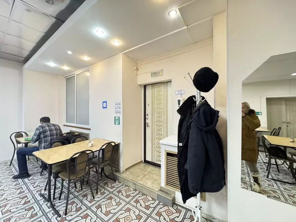 Помещение свободного назначения в Саха (Якутия), Якутск ул. Курашова, ... - Фото 2