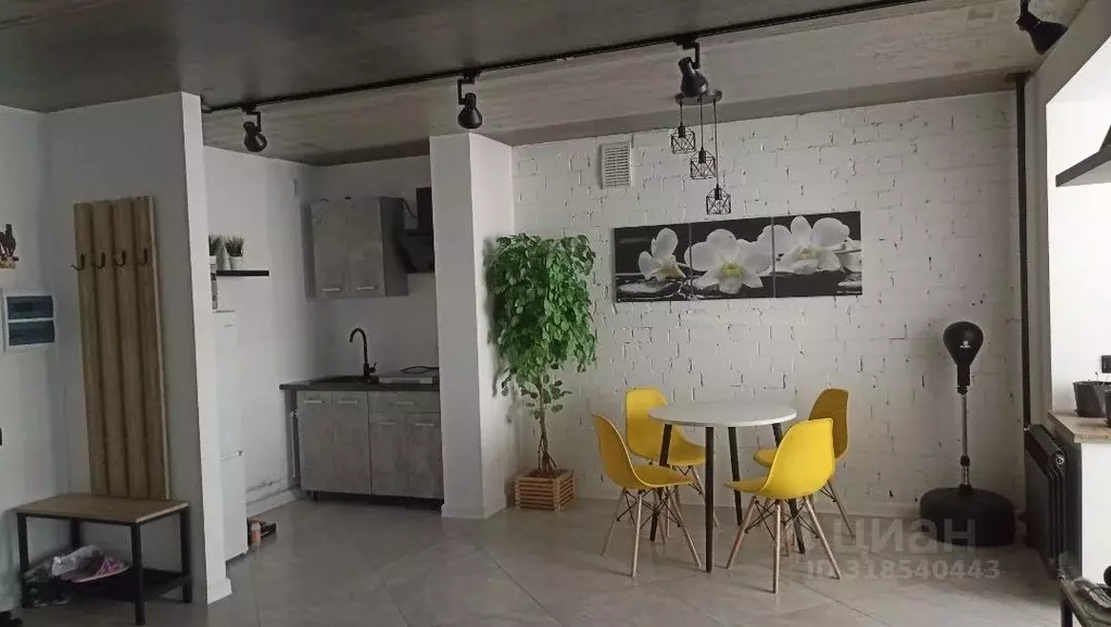1-к кв. Саратовская область, Балаково Коммунистическая ул., 20В (40.0 ... - Фото 0