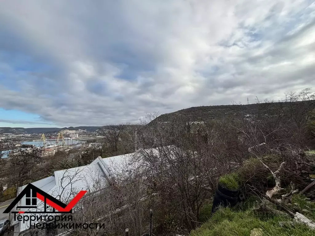 Участок в Севастополь ул. Яблочкова, 8 (7.0 сот.) - Фото 1