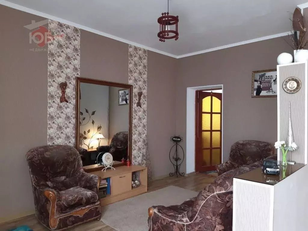 Дом в Крым, Евпатория Спутник-2 мкр, ул. Южная, 2 (380 м) - Фото 1