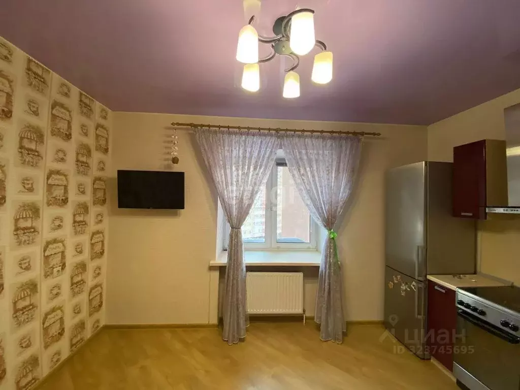 1-к кв. Тюменская область, Тюмень ул. Дружбы, 75 (43.4 м) - Фото 2