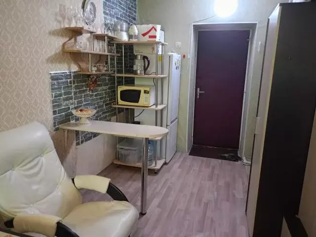 Продается комната в 3-комнатной квартире - Фото 2