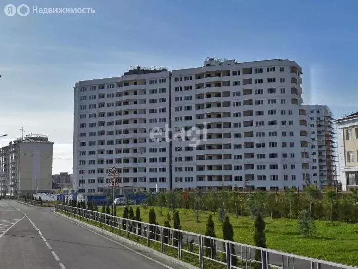3-комнатная квартира: Сочи, улица Худякова, 7 (76.2 м) - Фото 1