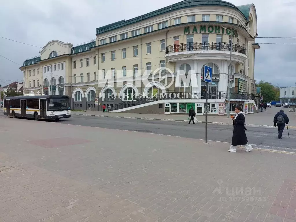 Торговая площадь в Московская область, Сергиев Посад Кооперативная ... - Фото 0