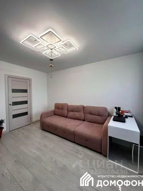 2-к кв. Омская область, Омск Солнечный мкр, ул. Комкова, 2 (45.2 м) - Фото 1