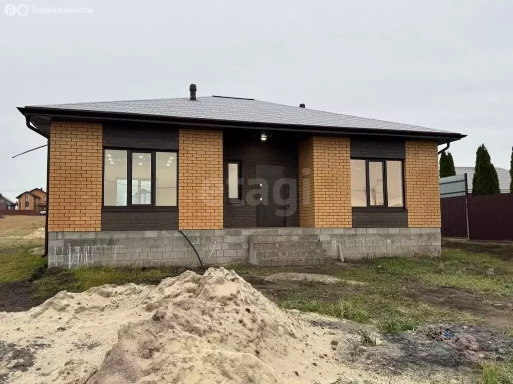 Дом в село Шагаровка, микрорайон Дальний, Ольховая улица (100 м) - Фото 1