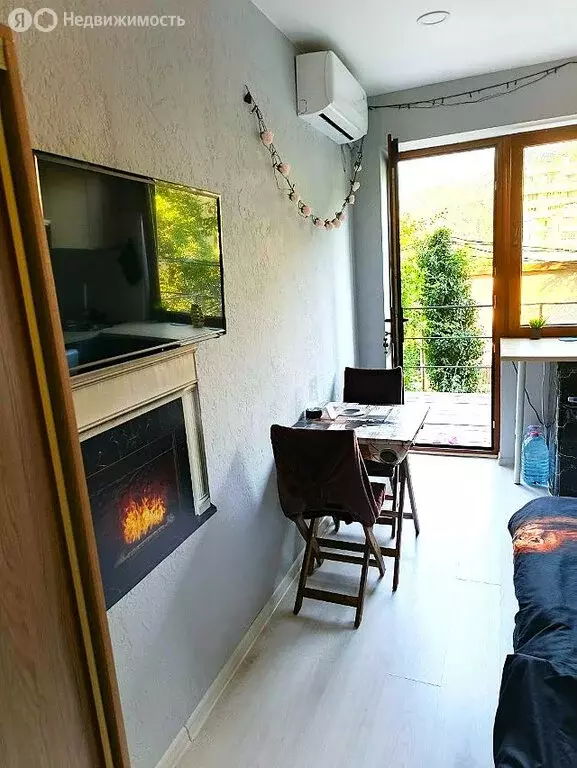 Квартира-студия: Массандра, улица Умельцев, 1 (17 м) - Фото 1