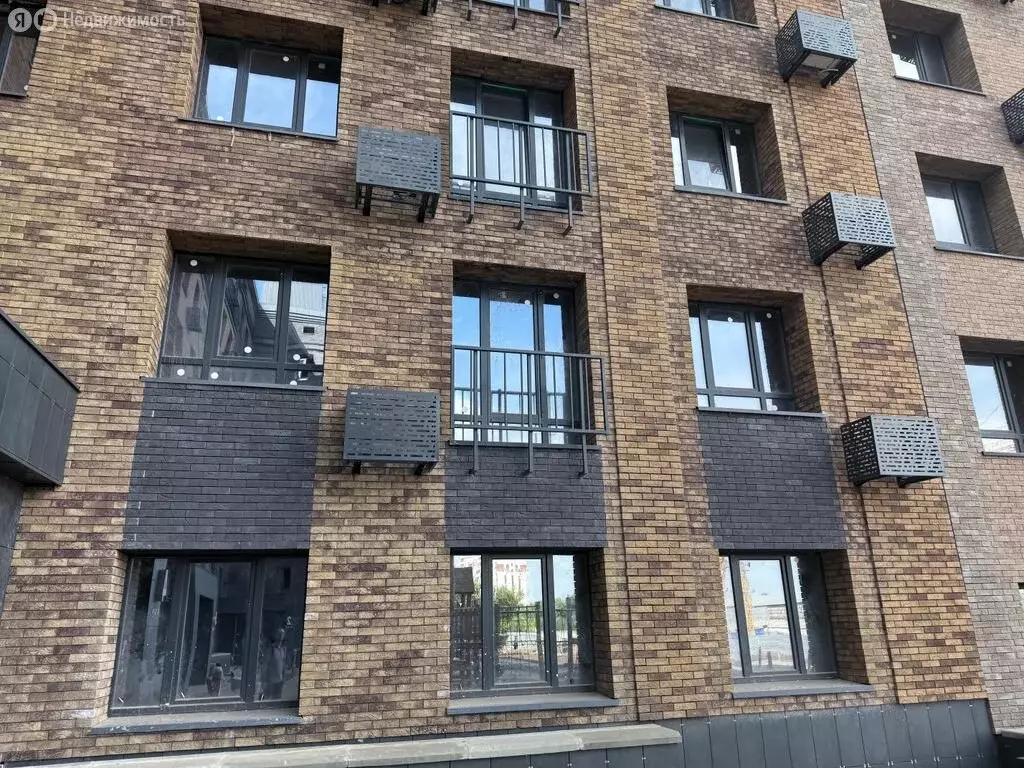 3-комнатная квартира: Оренбург, Яицкая улица, 11 (73.9 м) - Фото 1