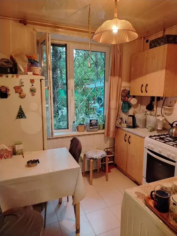 Комната 18 м в 3-к., 1/9 эт. - Фото 1