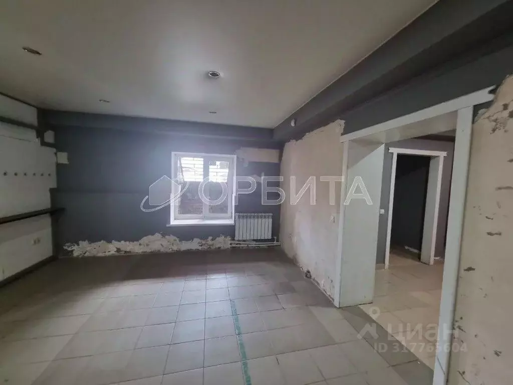 Помещение свободного назначения в Тюменская область, Тюмень Солнечный ... - Фото 1