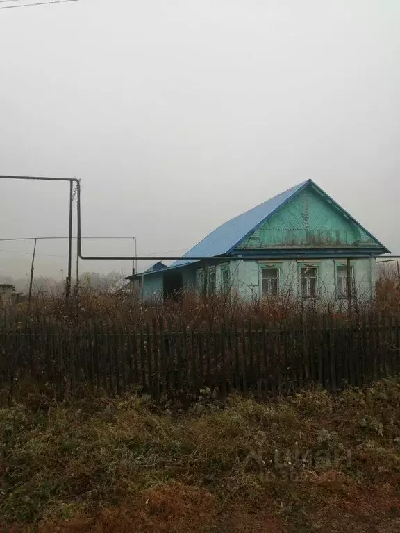Дом в Оренбургская область, Кувандыкский муниципальный округ, с. ... - Фото 2