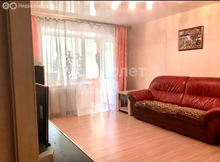 2-комнатная квартира: Томск, улица Ивана Черных, 83 (50 м) - Фото 0