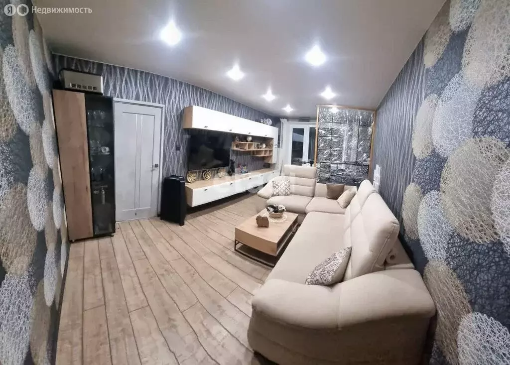 3-комнатная квартира: Петрозаводск, улица Чкалова, 49 (71 м) - Фото 1