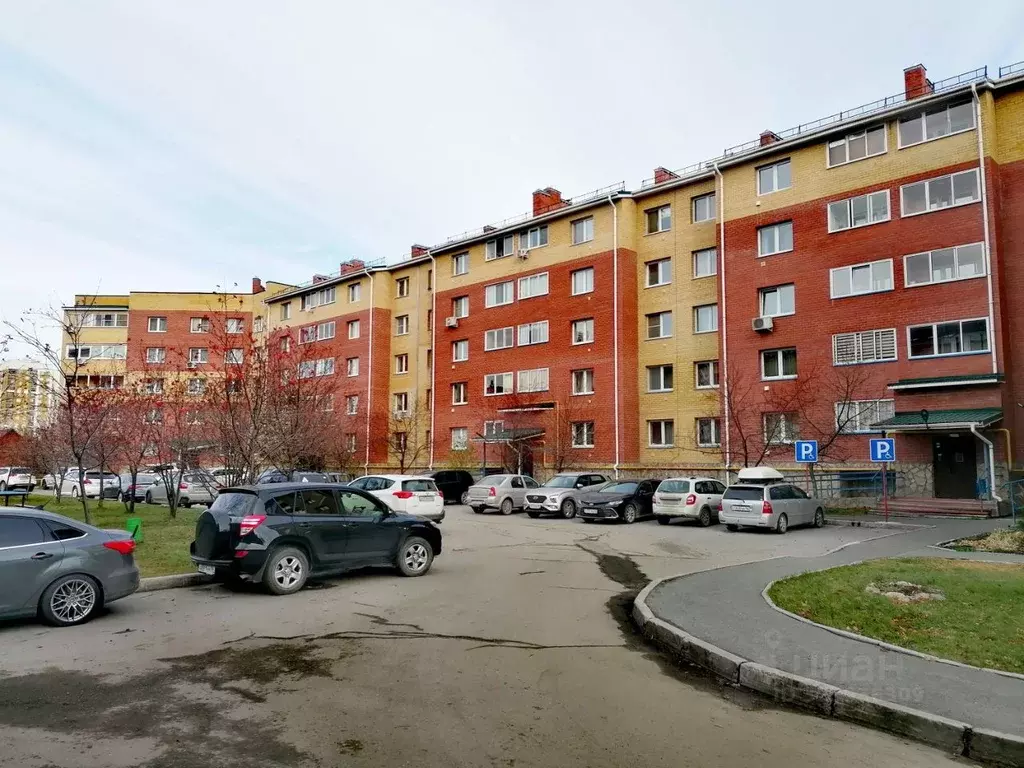 1-к кв. Свердловская область, Екатеринбург ул. Барвинка, 20 (72.0 м) - Фото 2