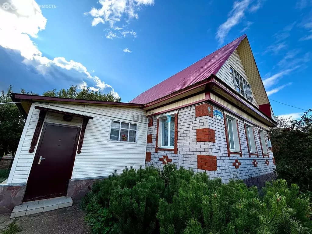 Дом в Иглино, улица Бабушкина, 7 (100 м) - Фото 1