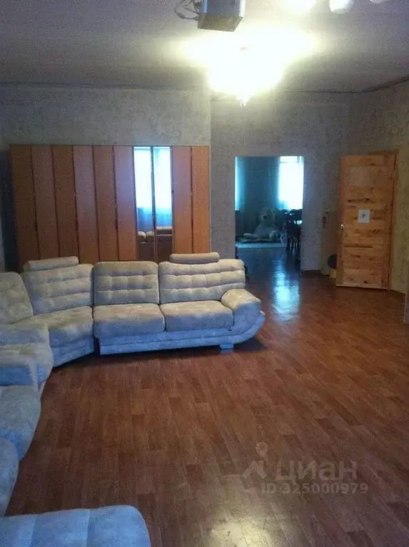 4-к кв. Тюменская область, Тюмень Водопроводная ул., 15 (259.7 м) - Фото 1