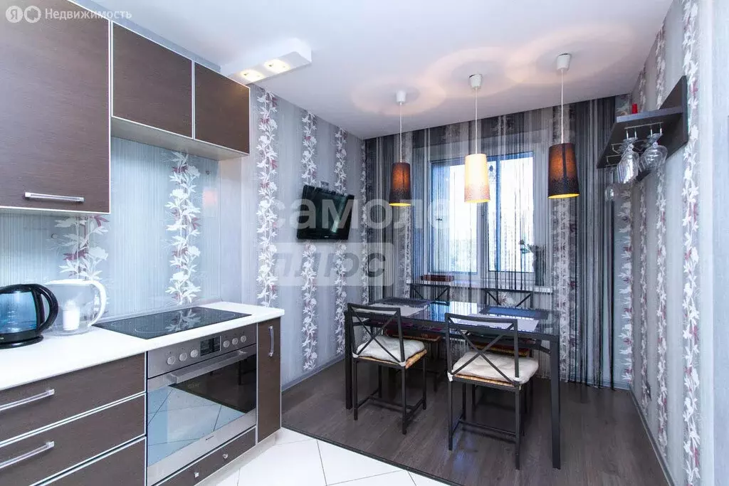 3-комнатная квартира: Томск, Сибирская улица, 83 (81.4 м) - Фото 0