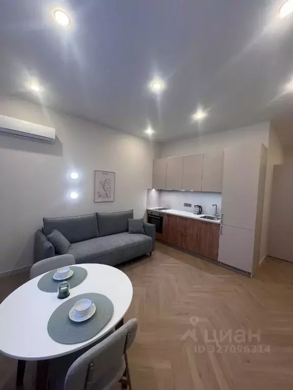 1-к кв. Тюменская область, Тюмень Полевая ул., 108 (40.0 м) - Фото 1