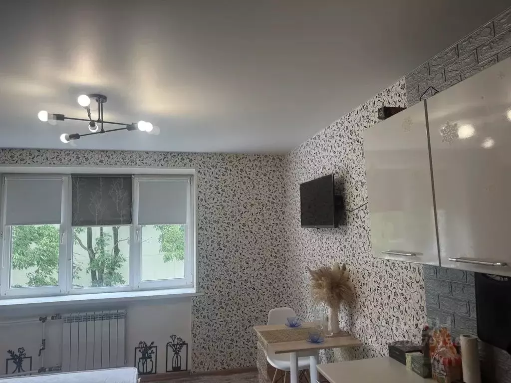 Комната Приморский край, Владивосток ул. Новожилова, 37 - Фото 1
