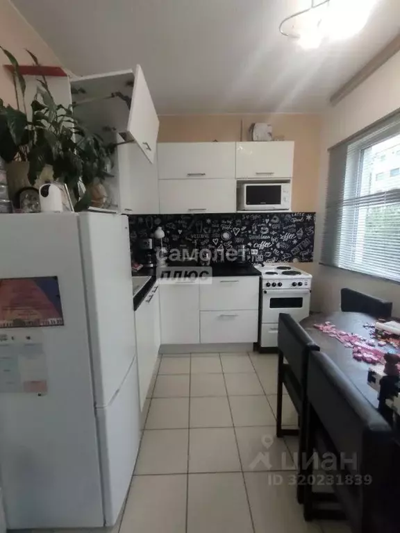 3-к кв. Карелия, Костомукша Карельская ул., 4 (72.0 м) - Фото 0