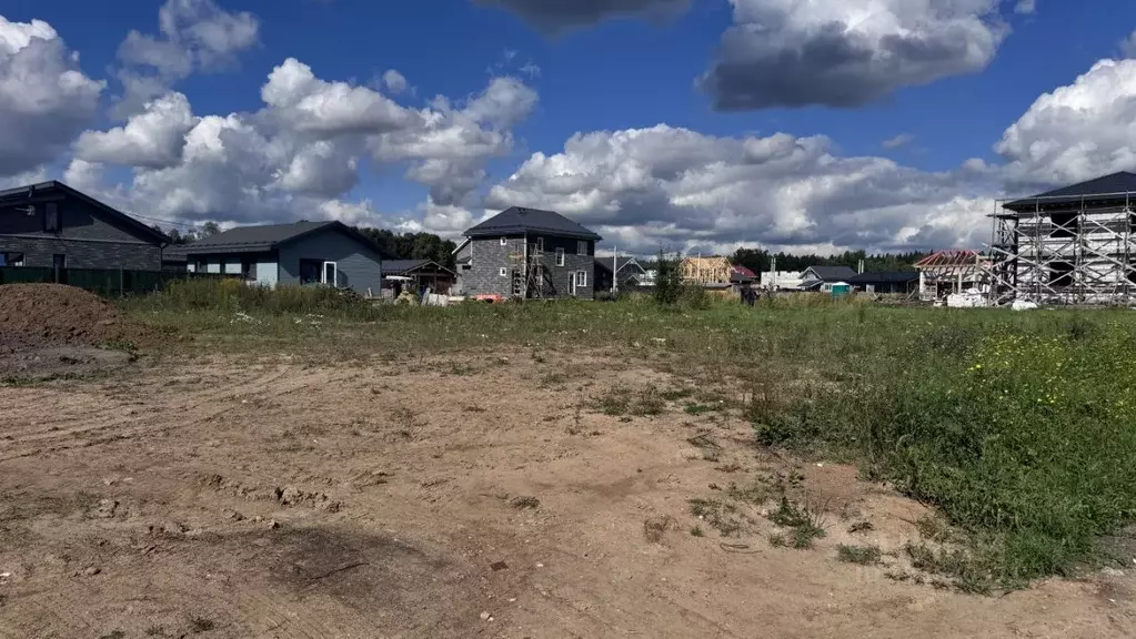Участок в Московская область, Мытищи городской округ, с. Марфино ул. ... - Фото 1