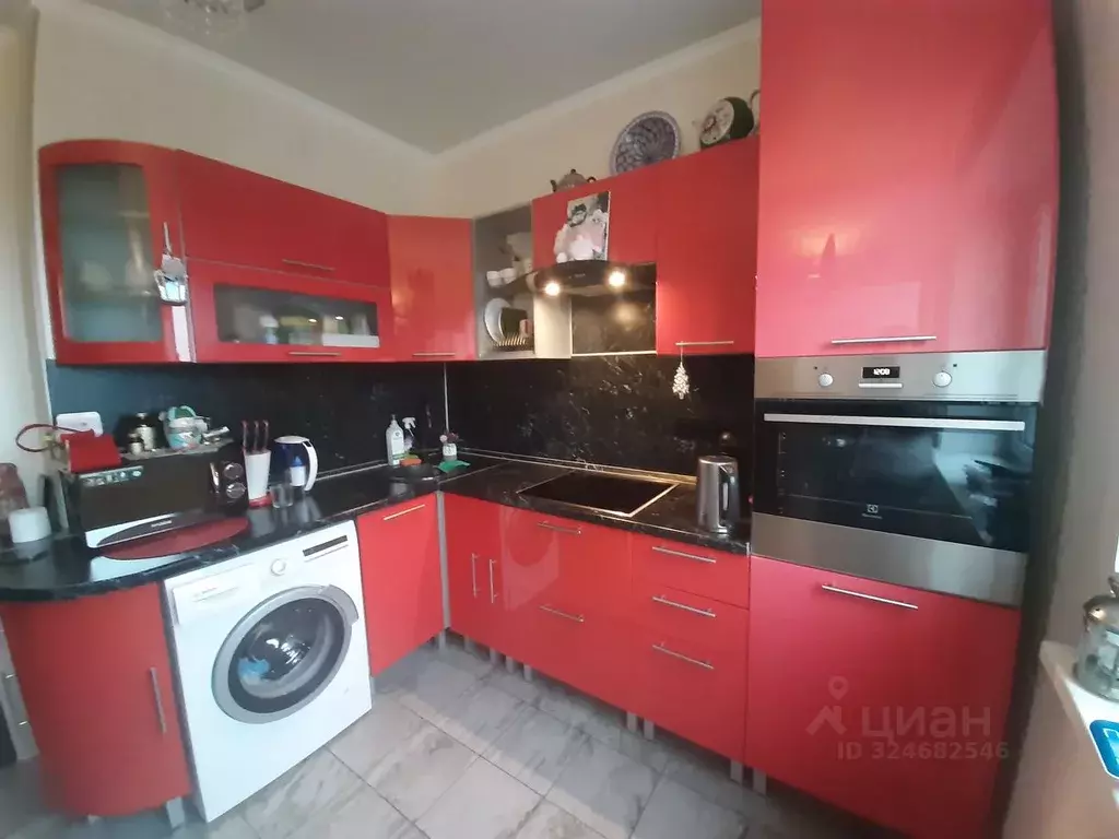 2-к кв. Московская область, Химки Сходня мкр, Овражная ул., 4 (60.0 м) - Фото 1