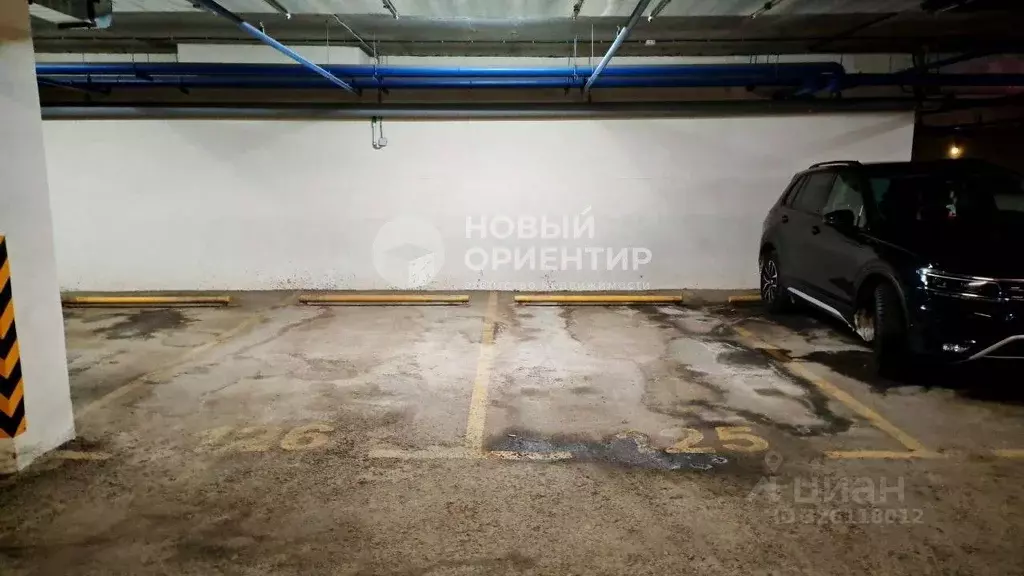 Гараж в Свердловская область, Екатеринбург ул. Мельникова, 27 (14 м) - Фото 2