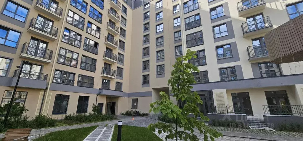 3-к кв. Удмуртия, Ижевск ул. Имени В.С. Тарасова, 7 (85.5 м) - Фото 1