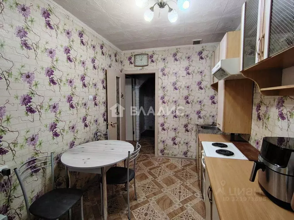 2-к кв. Бурятия, Улан-Удэ ул. Боевая, 5 (48.8 м) - Фото 1