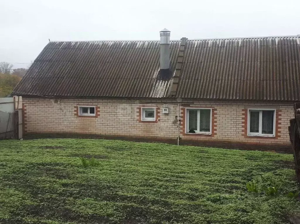 Дом в Орловская область, с. Тросна ул. Лебедева, 4 (96 м) - Фото 1