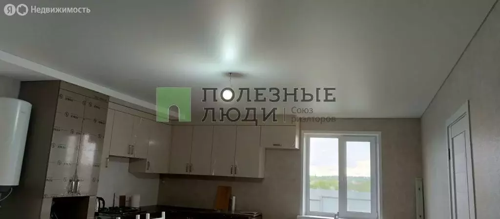 Дом в Орловский муниципальный округ, село Альшань, Солнечная улица, 7 ... - Фото 1