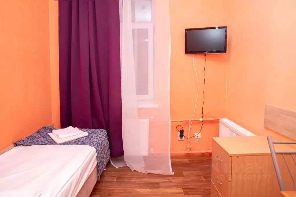 Комната Санкт-Петербург, Санкт-Петербург, Колпино ул. Труда, 17а - Фото 2