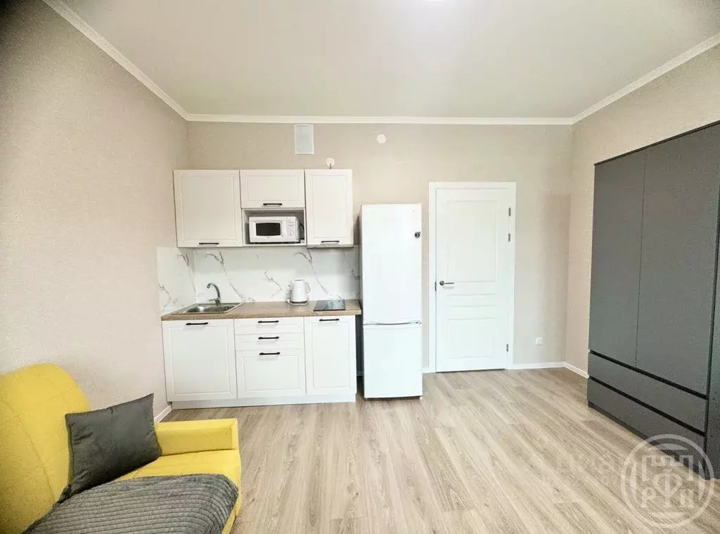 Студия Санкт-Петербург пос. Стрельна, просп. Буденного, 26к7 (22.29 м) - Фото 1