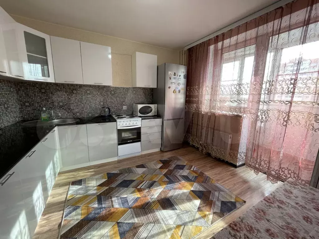 1-к. квартира, 40 м, 9/18 эт. - Фото 1