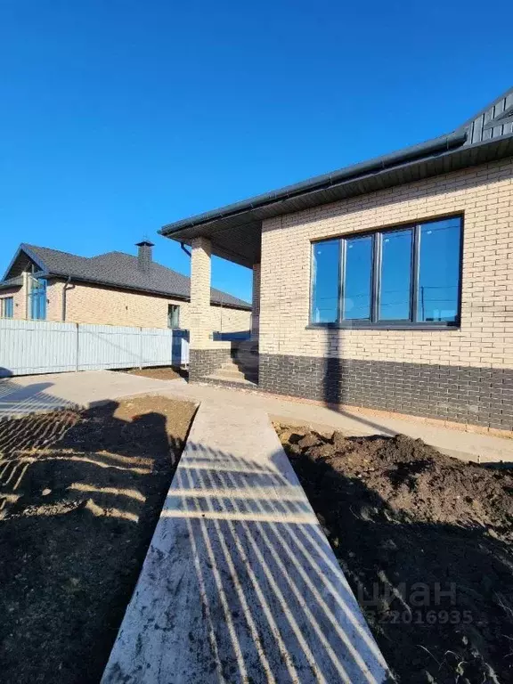 Дом в Татарстан, Тукаевский район, д. Азьмушкино ул. Хирурга Шакурова, ... - Фото 1