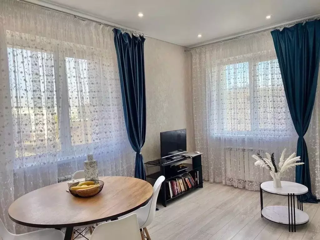 2-к кв. Татарстан, Казань Чистопольская ул., 61Д (65.0 м) - Фото 1