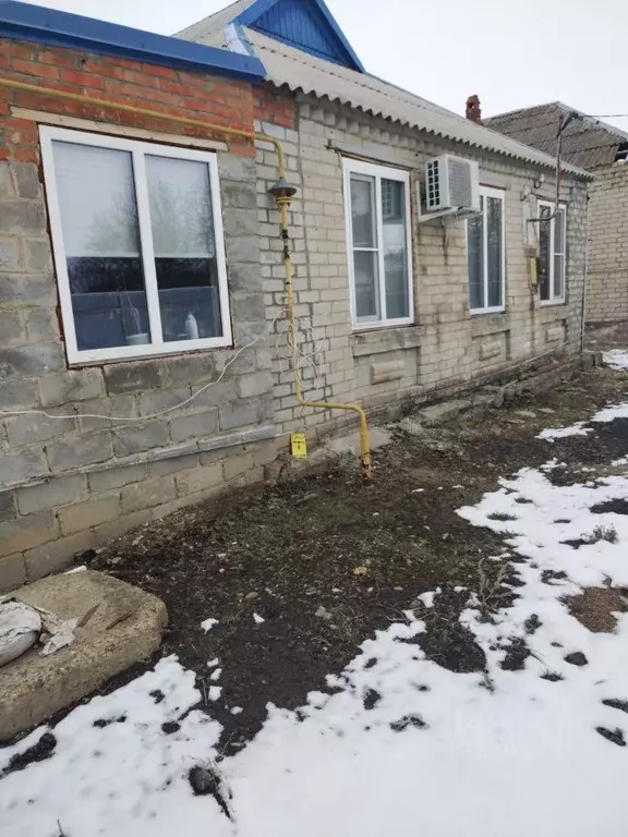 Дом в Краснодарский край, Кавказский район, Имени Максима Горького ... - Фото 0